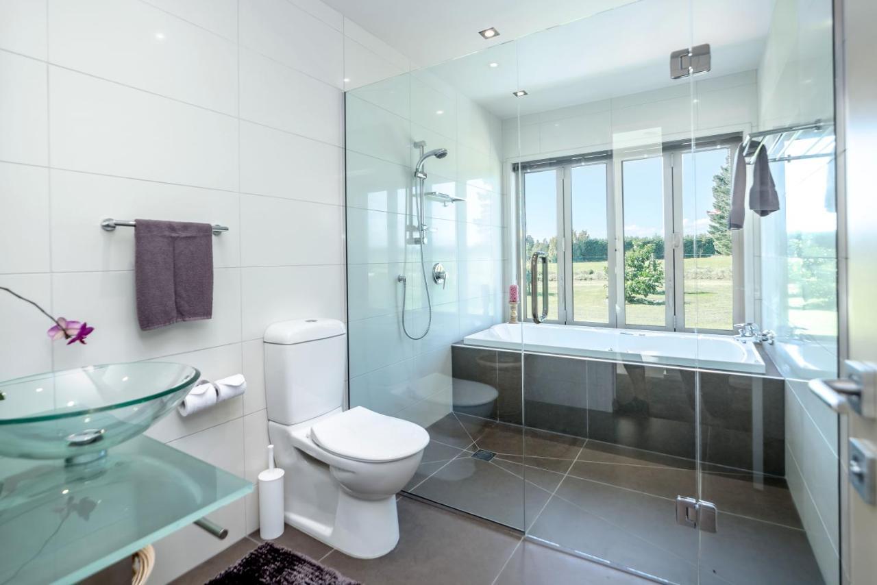 Paradise On Campbell Martinborough Exterior foto